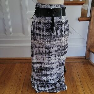 NO BOUNDARIES Maxie Skirt Size 8/10 Womans 11/13 Juniors